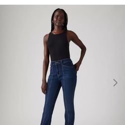 725 High Rise Boot Cut Levi’s 28x 30