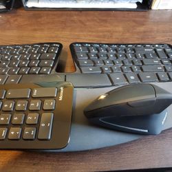 Microsoft Keybord And Anker Mouse 