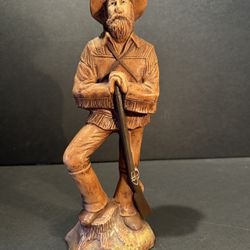 Vintage Davy Crockett Mountain Man Ceramic Sculpture Statue Figurine Cabin Decor 