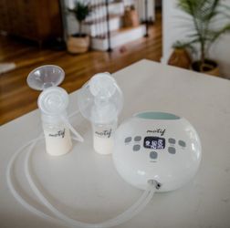 Motif Luna Breast Pumps - New & Unopened