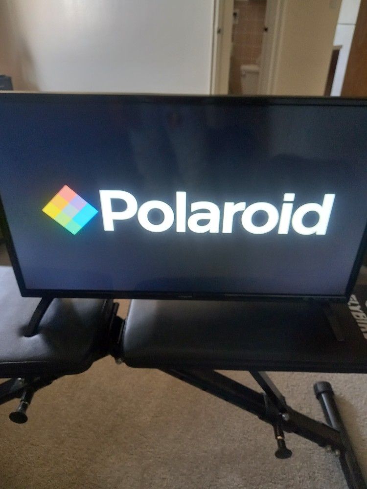 Flat screen Polaroid 32" Tv