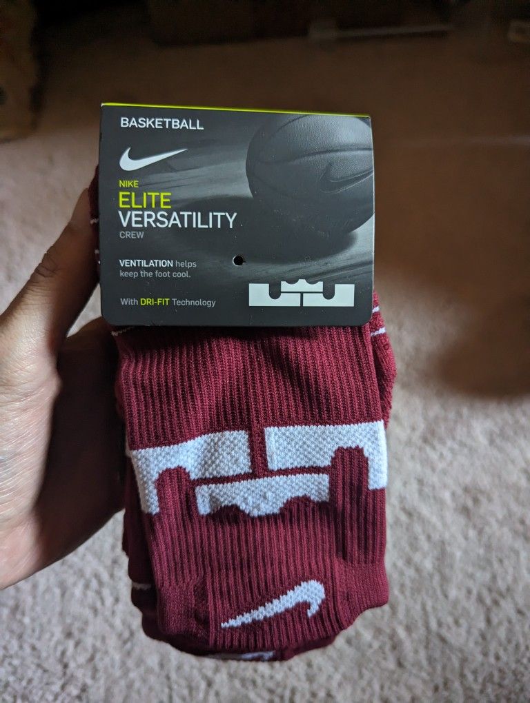 New Nike Elite LeBron James Basketball Socks
