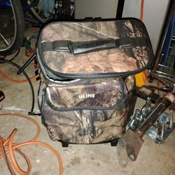 40 Can Rolling Cooler