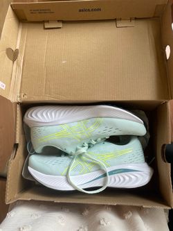 ASICS Amplifoam Gel-Excite 10 Size 5