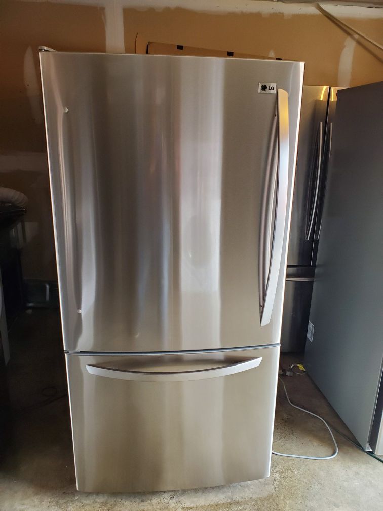 Lg Refrigerator used
