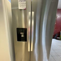 Side By Side Refrigerators