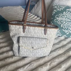 MICHAEL KORS BAG
