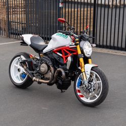 2015 Ducati Monster 1200s