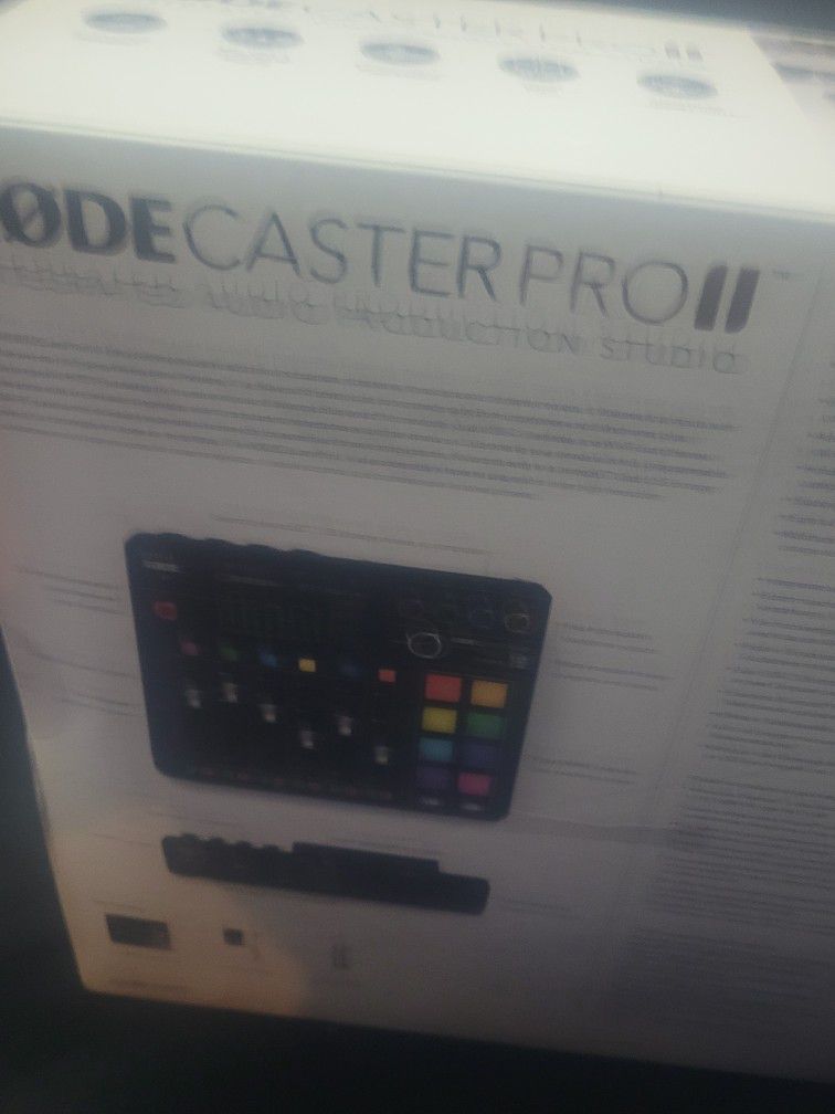 MVJ Podcast Microphone Kit & RODE Caster Pro2 