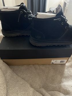 UGG