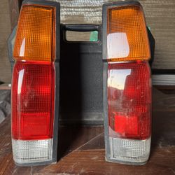 D21 Tail Lights