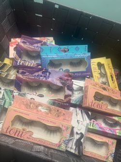 Ioni Lashes