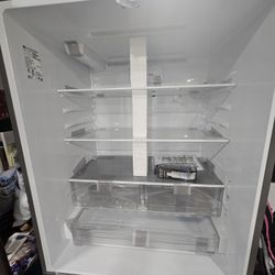 LG 33" Counter Depth French Door Refrigerator 