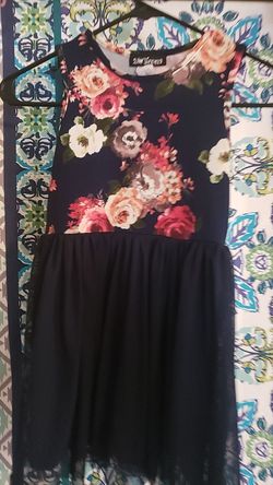 Girl dress size 6