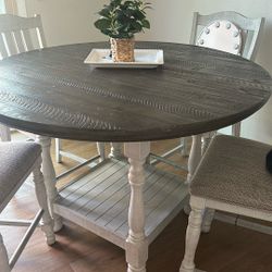 Dining room table