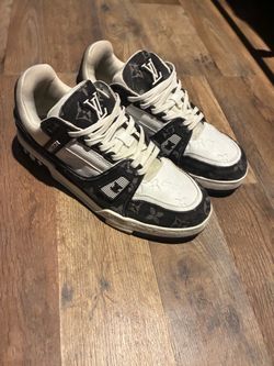 Louis Vuitton Trainers Size 8