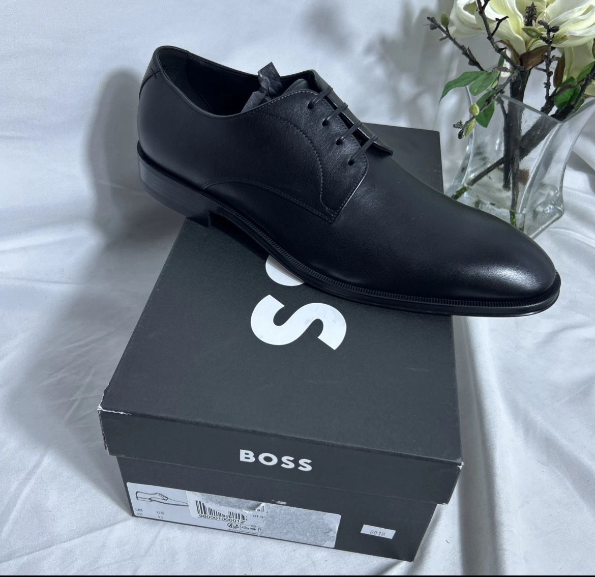 Boss ITALIAN-MADE DERBY SHOES IN LEATHER WITH ORNAMENTAL STITCHING Size 11