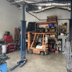 Forklift Moving Hauling And Transport 