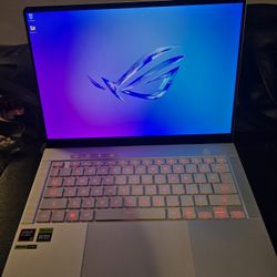 Asus ROG Zephyrus G14 Gaming Laptop RTX 5060 14" OLED