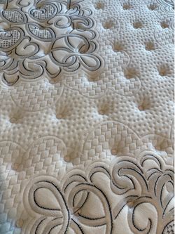 Beautyrest Legend King Mattress with Dormeo Topper
