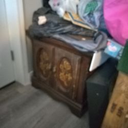 2 FULL BEDROOM SETS DRESSER CHEST BOX FRAME HEADBOARD