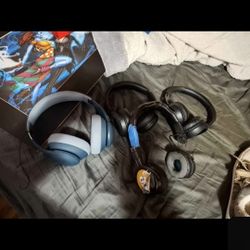 Assorted Headphones 