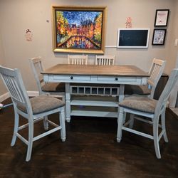 Dinning Table Woth 6 Chairs