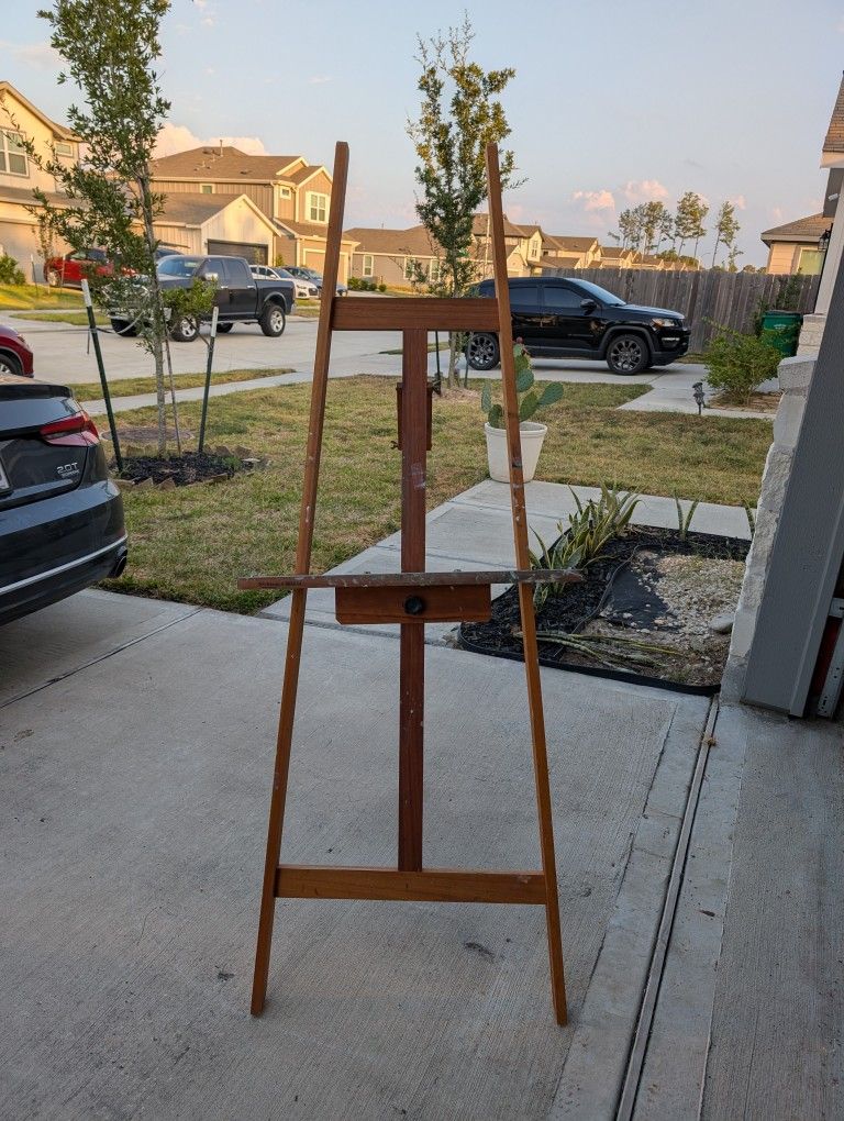 Easel