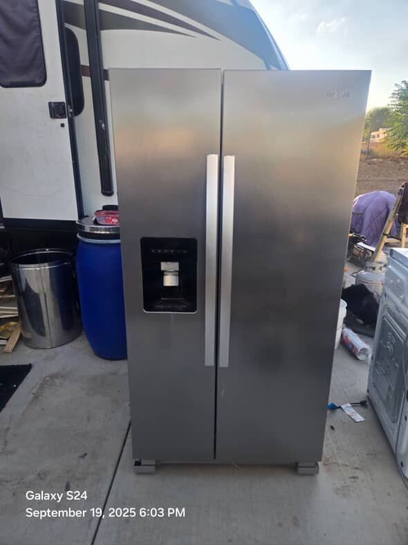 Vintage “Art Masterpieces of the National Gallery of Art Washington” BookGalaxy S24