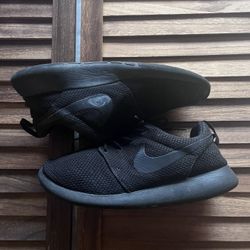 Nike Roshe. Men’s Shoes 8.5