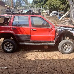 1994 Jeep Grand Cherokee 4x4  Źj Parts 