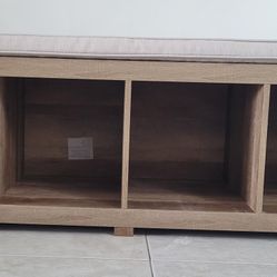 4 Cube Storage Bench With Cushion 