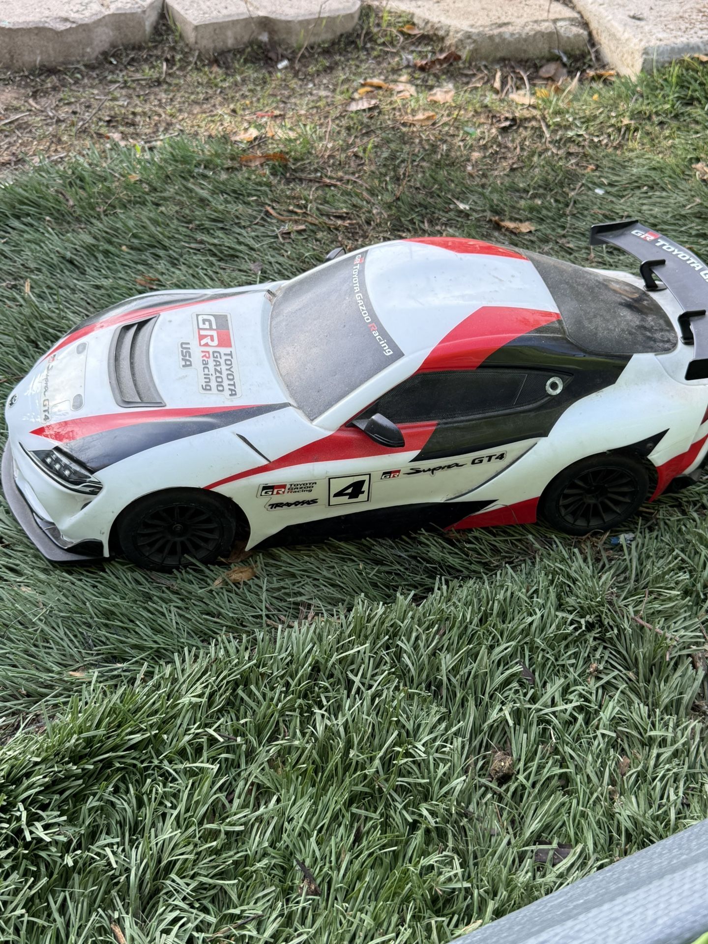 TRAXXAS SUPRA