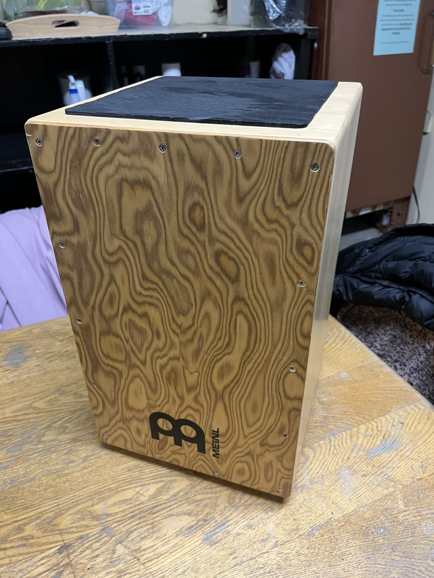 Meinl Box - Snare drum with internal strings for snare effect,