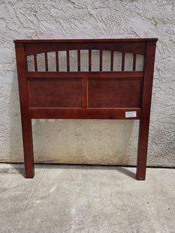 Wood twin frame, head and foot board