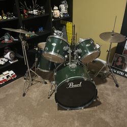 Pearl Drum Set