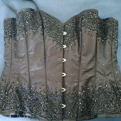32" And 30" Overbhst And Long Line Underbust Steel Corsets 