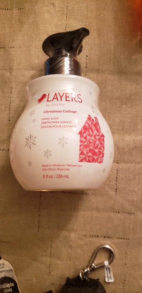 Scentsy Layers Hand Soap- Christmas Cottage Scent
