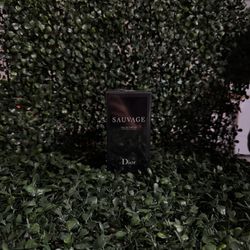 Savuage Eau De Parfum