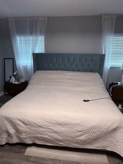 King adjustable bed and headboard
