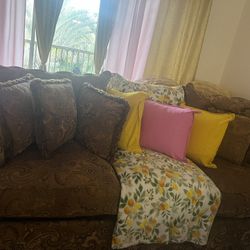 Traditional Sofas