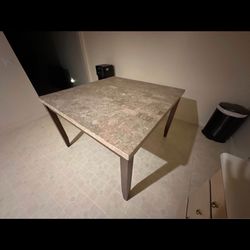 Dinning Table And Chairs 