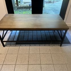 Coffee Table “Ashley Furniture”