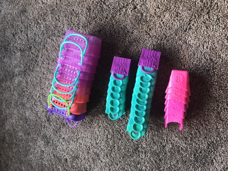 62 shopkins 2 shopkins cars, 33 baskets, 1 kitchen and one sponge shopkins