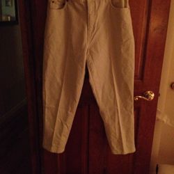 Bill Blass Jeanswear Size 16 - New W/O Tag. 