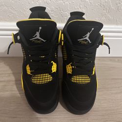 Jordan 4 Yellow thunders