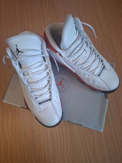 Jordan 13 chicagos, with box