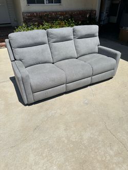 GRAY MANAUL RECLINER - Good Condition