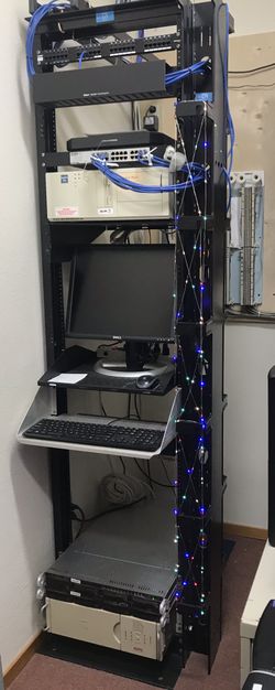  Great Condition Network Server Rack And Few Server Units