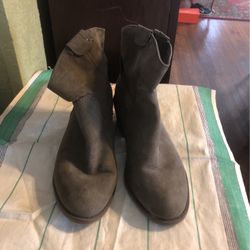 Women Boots 🥾
